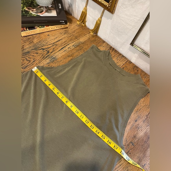 LULULEMON - Olive Green Sleeveless Tank Top (Size 8, Refer to Measurements) - Picture 3 of 8